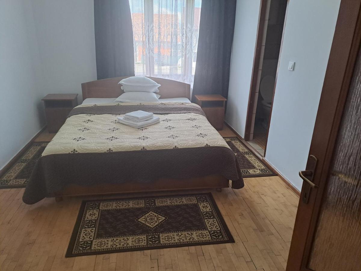Pensiunea Rednic Lenuta Giulesti Dış mekan fotoğraf